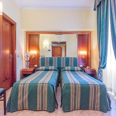 Raeli Hotel Lux Roma Exterior foto