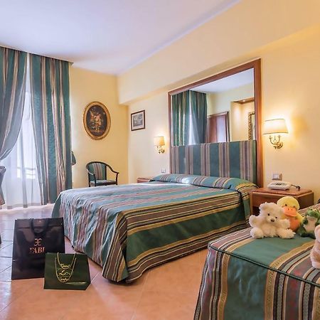 Raeli Hotel Lux Roma Exterior foto