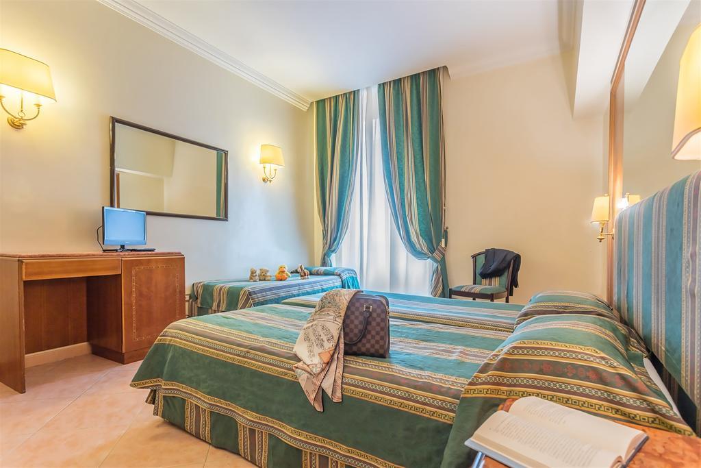 Raeli Hotel Lux Roma Exterior foto
