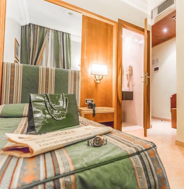 Raeli Hotel Lux Roma Exterior foto