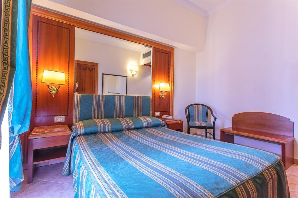 Raeli Hotel Lux Roma Exterior foto