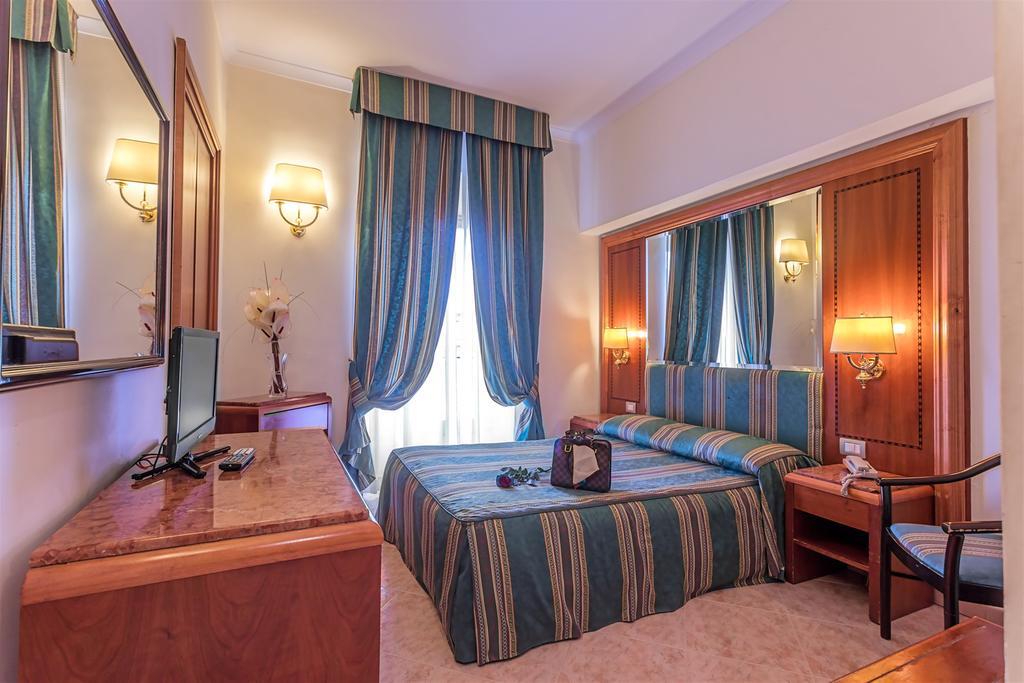 Raeli Hotel Lux Roma Exterior foto