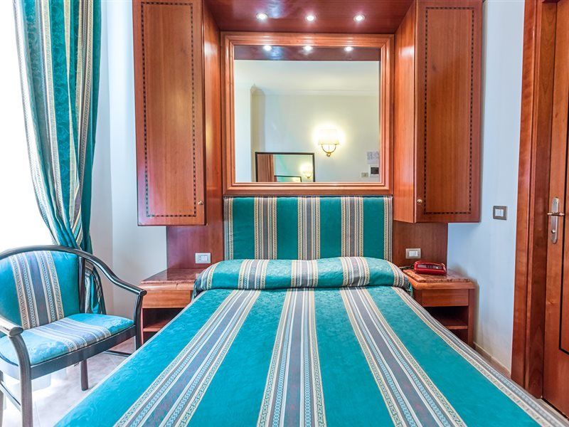 Raeli Hotel Lux Roma Exterior foto