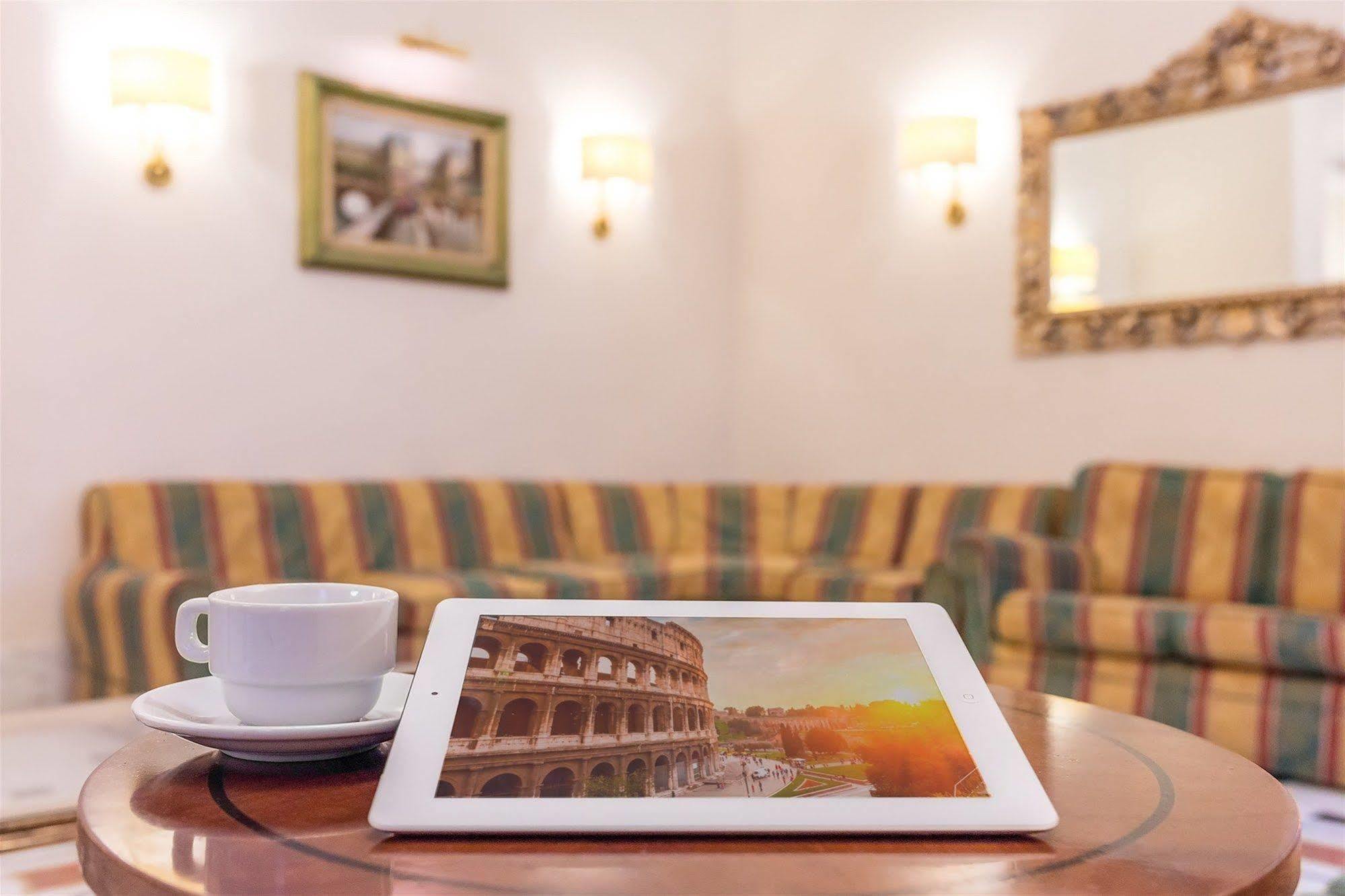 Raeli Hotel Lux Roma Exterior foto