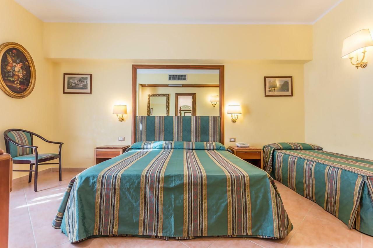 Raeli Hotel Lux Roma Exterior foto